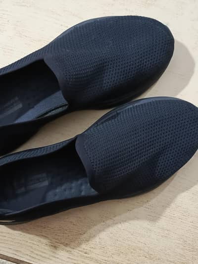 genuine Skechers Lush condition