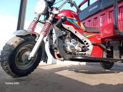 loader rickshaw 150cc  with power gear urgent sale