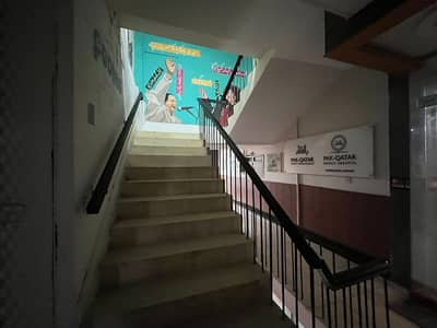 Office Of 3200 Square Feet In Blue Area For rent