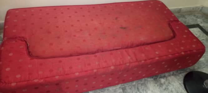 sofa color red 3 seater