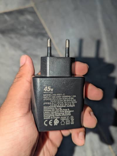Galaxy Samsung PD 45watt fast C to C charger and cable