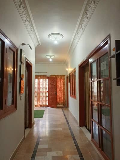 400 sq yard ground floor portion for rent