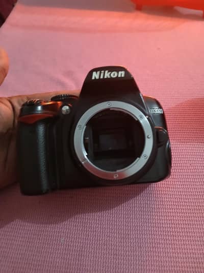 Nikkon D3000