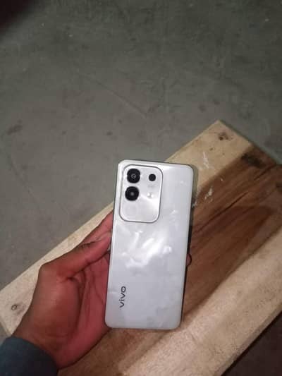 Vivo y29 8+8/256.10/10/ all ok 7 mahina warranty pari h 03099863004