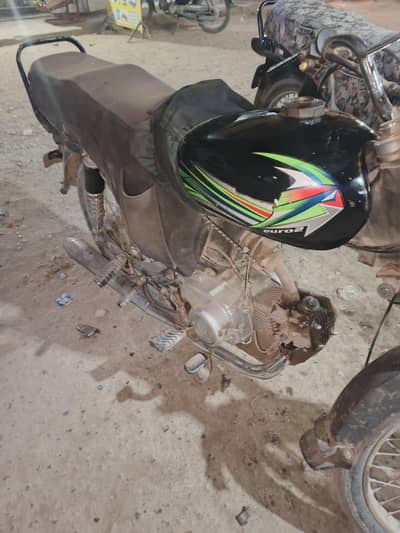 2012 Honda ka samn pr ready ki hai