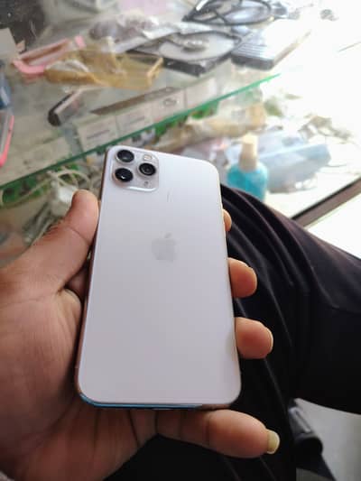 Apple iPhone 11 Pro 256 gb Non PTA Mint COndition With Orignal Charger