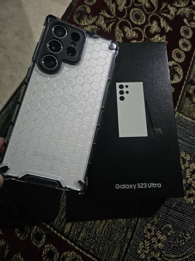 Samsung S23 Ultra 12-256gb 10 by 10 with Box Cable