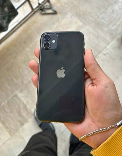 iphone 11 for sale call on 03366139847 - 03160699985