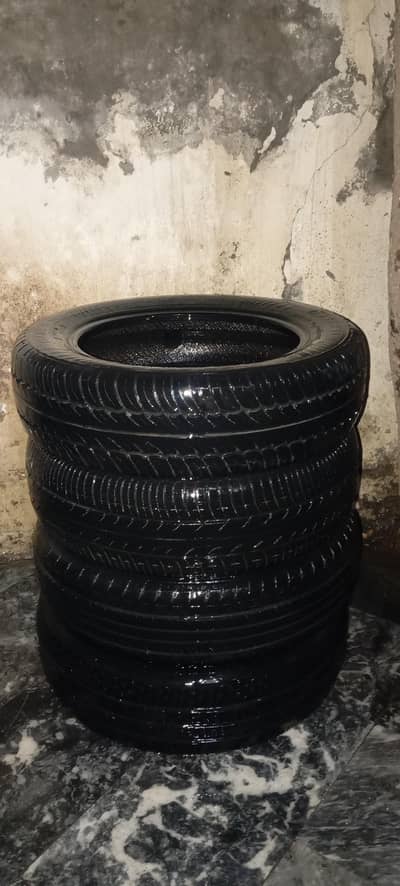 Tyre 17565R15