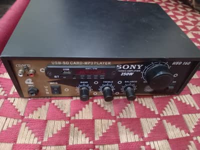 Amplifier full ok hae going b fault nhi sath ma 2 8 inch spk hnn