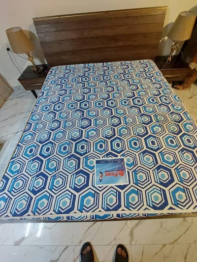 Diamond foam mattress queen size