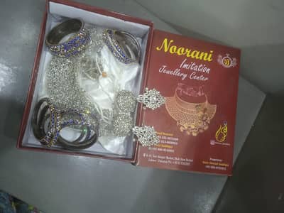 jewllery set with bangles