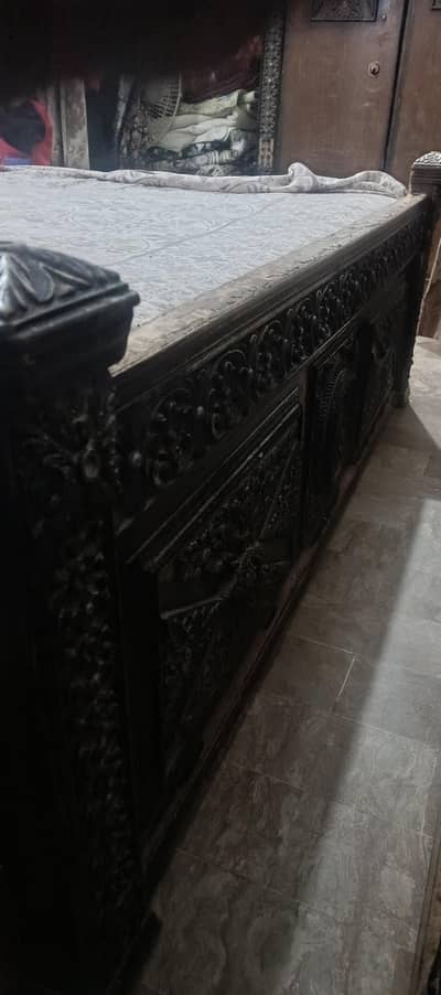 Bedroom Furniture Set