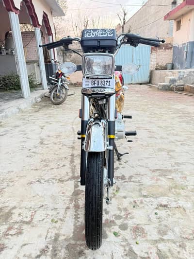 HONDA 125 GOLDEN EDITION 2025/26MODEL