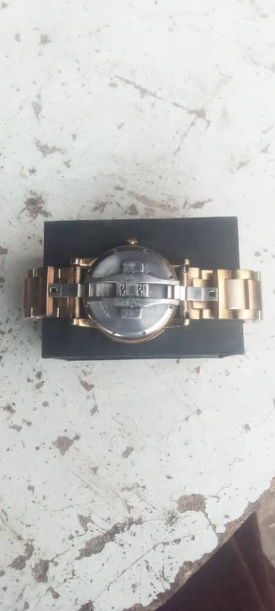 cartler quartz yeh watch used hai  Rs. 7000