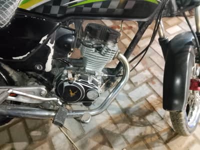 urgent sale for motorcycle majburi hai jiski vajah se bech rahe hain