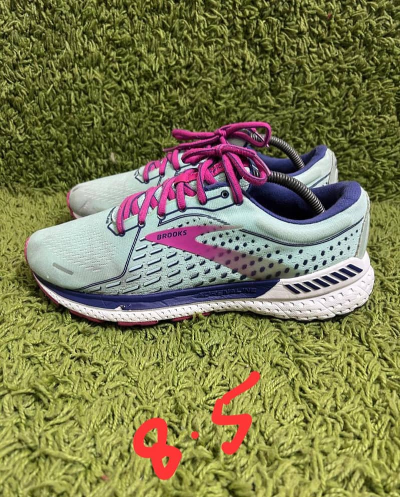 Brooks 6
