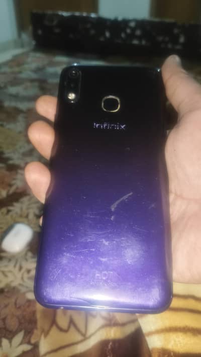 Infinix hot 8