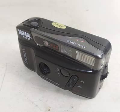 Vintage Toma M-900 Point & Shoot 35mm Film Camera For sale