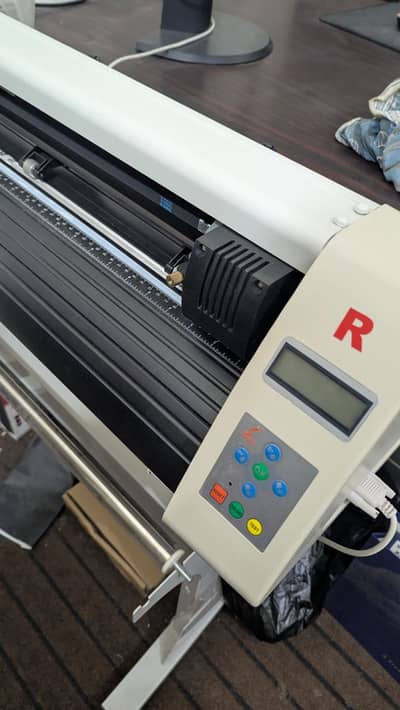Red sell original Plotter machine brand new only Buy