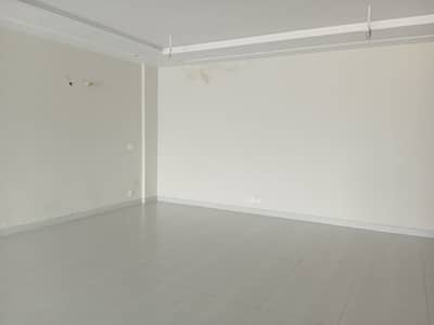 08 MARLA-BUILDING AT - COMMERCIAL BROADWAY DHA PHASE 08