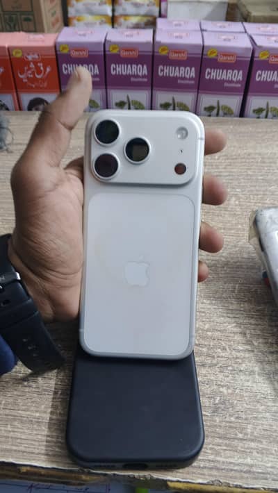iphone 17 pro 256gb Non pta LLA silver clour in warrenty