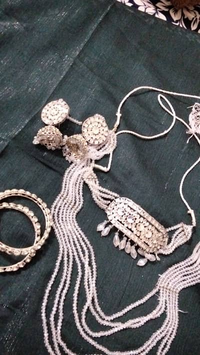 new condition jewelery