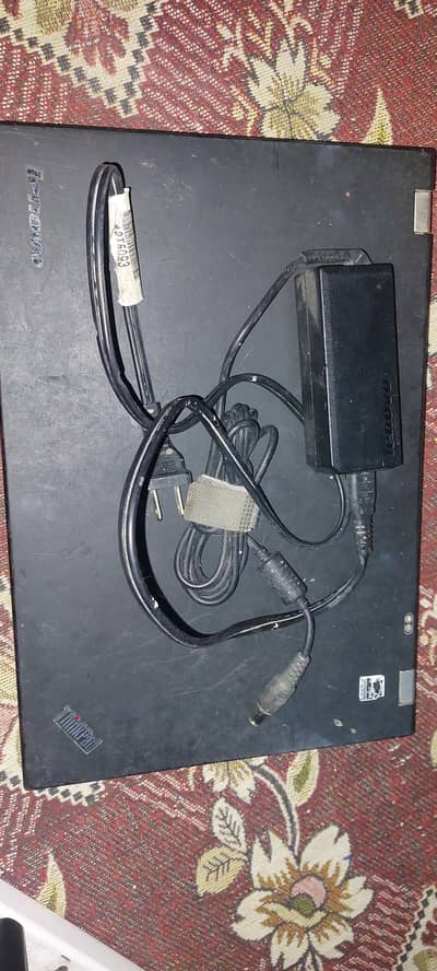 Lenovo Laptop i5 2th generation  2Gb 500Gb Battery issue only