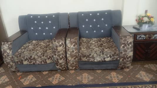 Good condition sofa five seater