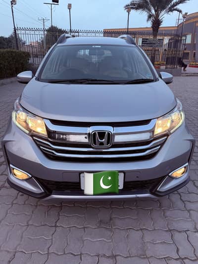Honda BR-v (S) Contact No,0301-4257715. .