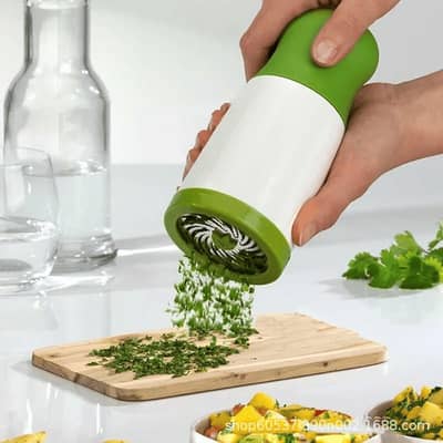 Herb Grinder & Spice Mill | Stainless Steel Blade | Detachable Design