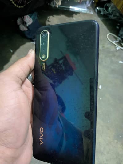 vivo S1