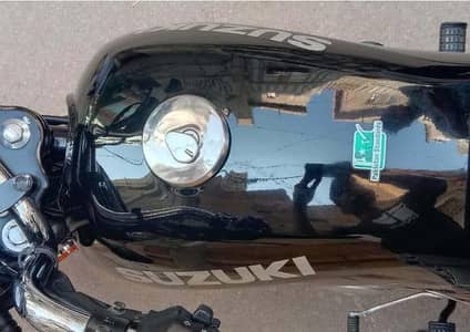 Suzuki GD 110s urgent for sale,,,model 2021 frst owner baik Karachi no