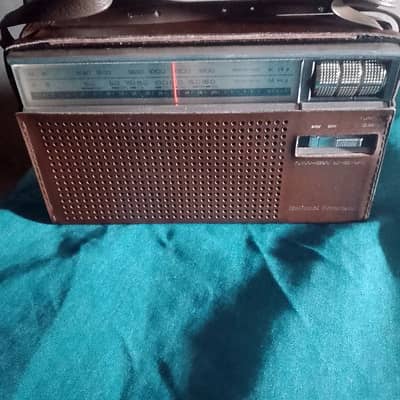 radio national Panasonic 2band good condition for sale
