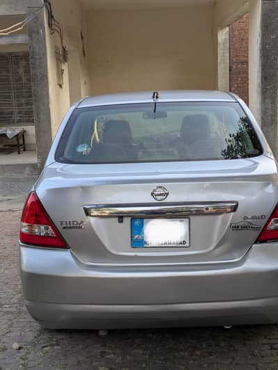 Nissan Tida Latio 2007/12(4*4)Seal to Seal Genuine