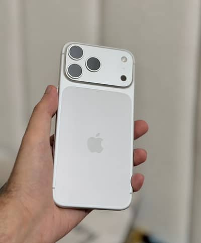 iPhone 17 Pro Max | 256GB | FU | Box | Like New Conditon | Urgent Sale