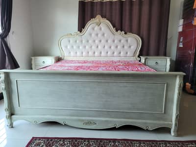 King size bed 2 side table with Metress