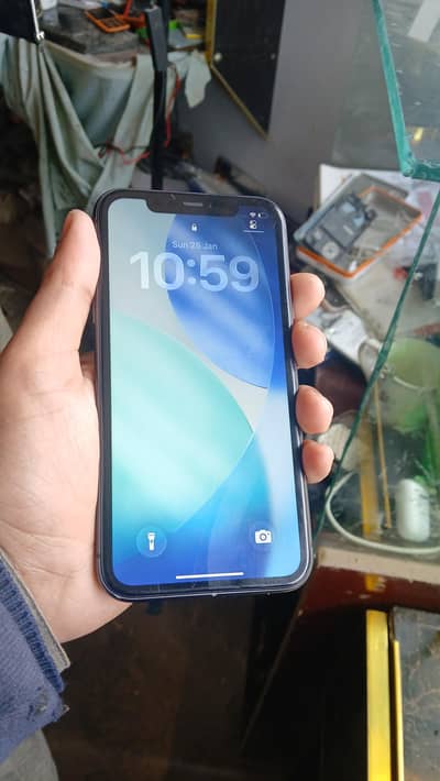 i0hone  11 water pack 88 battery 64 gb all OK