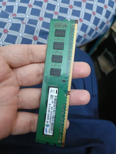 Samsung DDR 3 Ram 4gb for sale in good condition