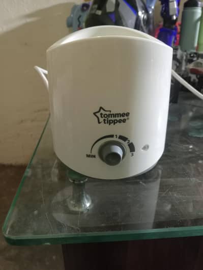 This is a Tommee Tippee electric bottle and food warmer.