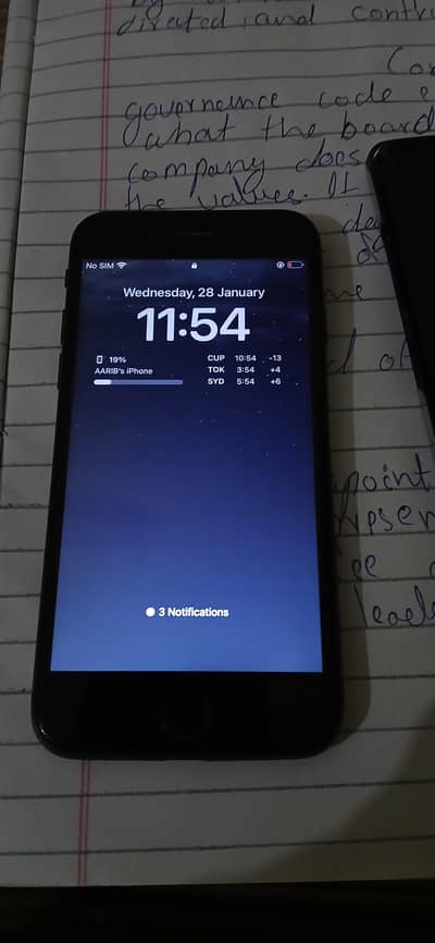 Iphone 8,. . . 9/10 condition