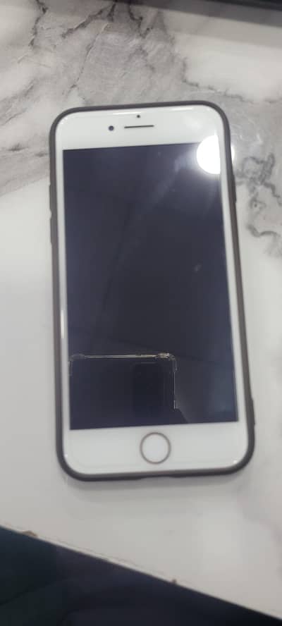 IPHONE 8 AWESOME CONDITION NON OPENED