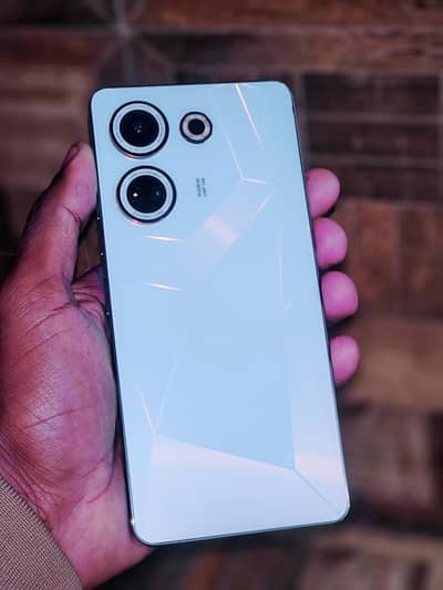 Tecno camon 20 8gb 256gb contact 03140452348