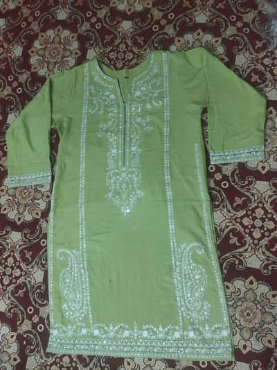 2 piece khaddar embroieded shirt trouser
