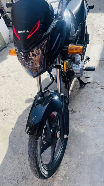 Honda Deluxe 2025 model