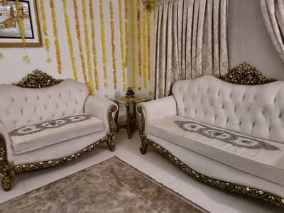 7 seater sofa and coffee/slde table