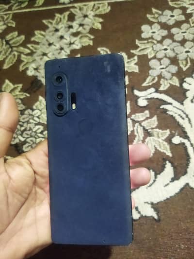 Moto Edge plus 12/256 approved all ok just daag hy Thoda can see in pi