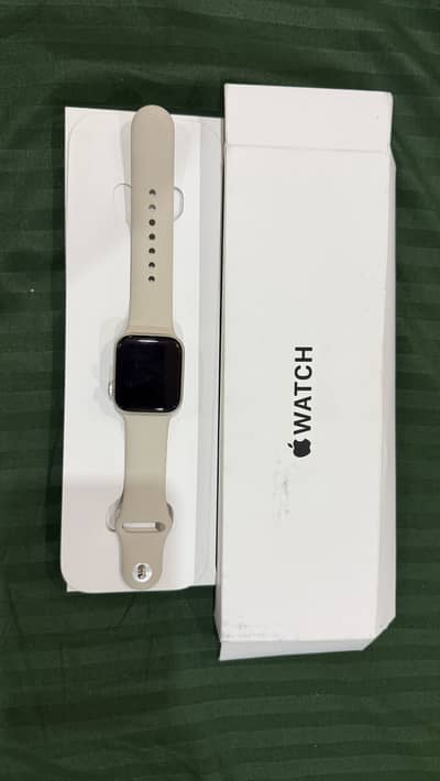 Apple Watch SE Second Generation 44 mm (Unused)