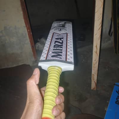 I used only 3 days one bat is new not used .