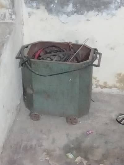 Electric welding plant